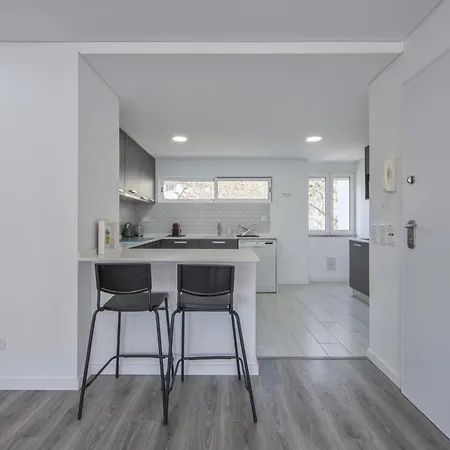 Apartment Olivais Modern By Homing *