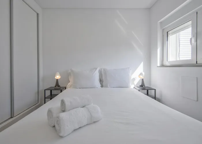 Appartement Olivais Modern By Homing *
