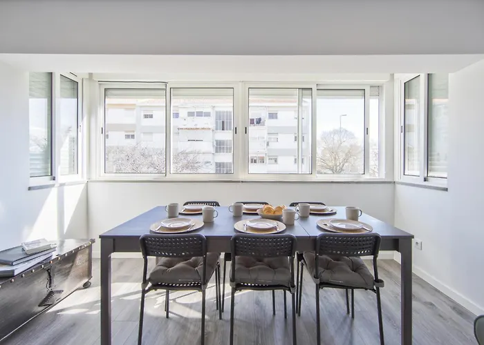 Appartement Olivais Modern By Homing *