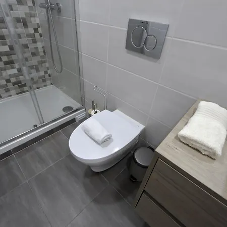 Olivais Modern By Homing Daire *