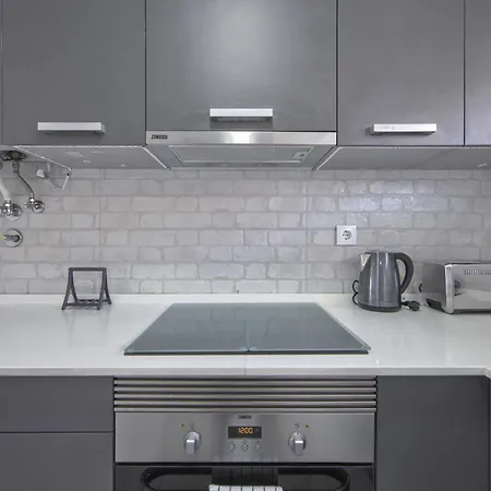 Daire Olivais Modern By Homing *